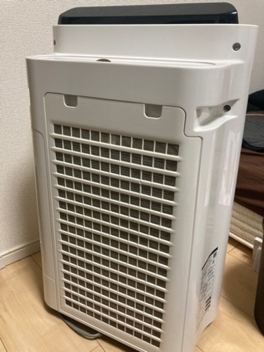値引きしました早い者勝ち　加湿空気清浄機　SHARP