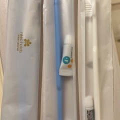 使い捨て歯ブラシ12本セットの画像