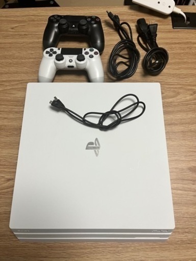 ＰＳ4本体　白