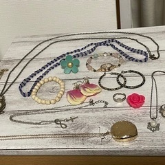 アクセサリー　30点以上　セットの画像