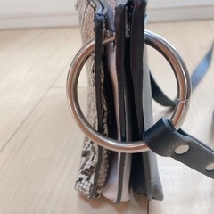 ZARA ショルダーバッグ　３連　の画像
