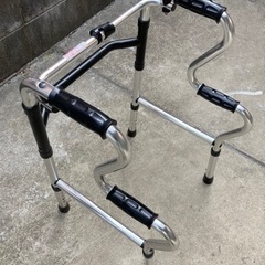 【介護用品】歩行器(6段階)&お風呂椅子(５段階)セット！の画像