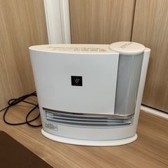 加湿セラミックファンヒーター SHARP HX-H120-W