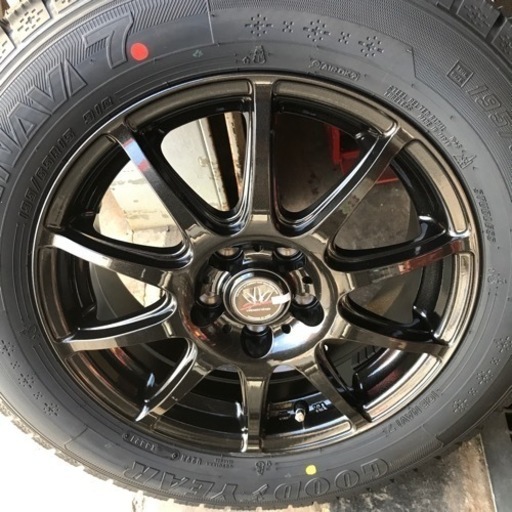 195/65r15 スタッドレスホイールセット新品4本価格