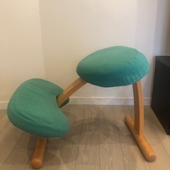姿勢の良くなるバランスチェア