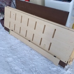 セミダブルベッド　枠　パラマウントベッド　高級品