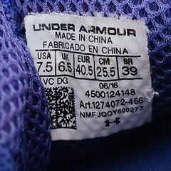 アンダーアーマー スニーカー 25.5cmの画像