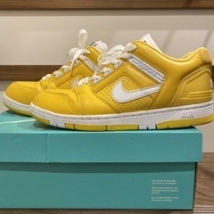 SUPREME × NIKESB AIR FORCE 2 VARSITY MAIZE