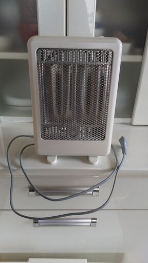足元専用カーボンヒーター