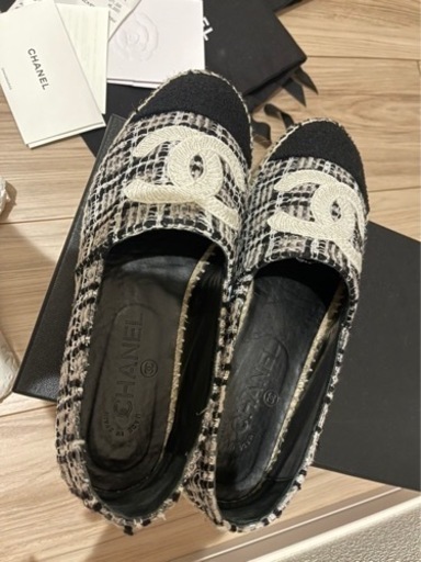 シャネルのシューズ　3回だけ使用