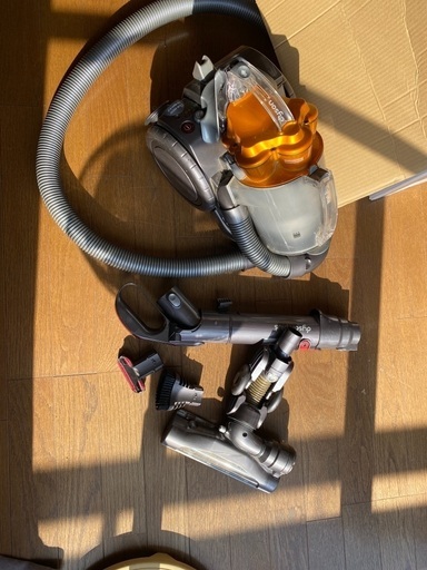 Dyson  ダイソン　　掃除機