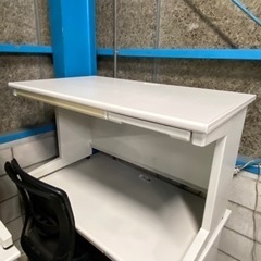 激安オフィス用品！各種取り揃えております!!スチールデスク