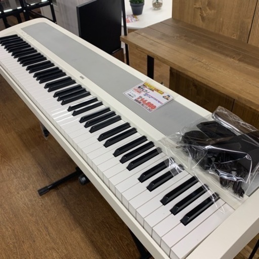 KORG 電子ピアノ　2017年製　【店頭取引限定】【中古品】早い者勝ち！?足立区近郊配送可能！ 