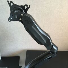 27インチまでモニターアーム