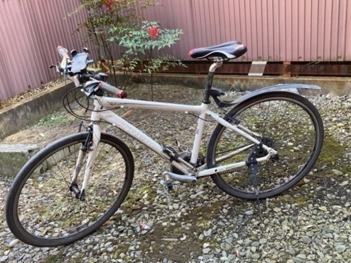 ☆宇都宮市より☆TREK トレック クロスバイク 自転車 7.3FX ホワイト