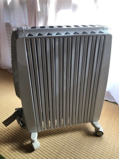 デロンギ　オイルヒーター