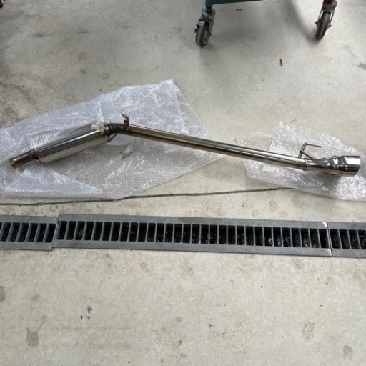 倉庫整理！スズキ　キャリー　社外マフラー