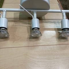 シーリングライト  スポットライト　IKEA 間接照明　の画像