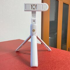 【配送・直接引渡OK】管理番号：H-74 　動作確認済  自撮り棒 三脚 Bluetooth無線撮影 多角度撮影可の画像