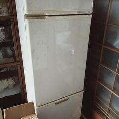 古い冷蔵庫　ジャンク