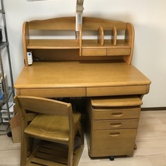ニトリ学習机