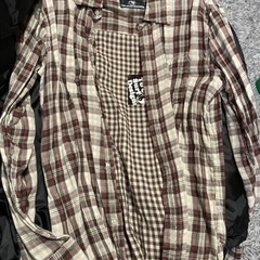 T&C ダウンとブラウスの画像