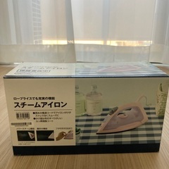 ニトリ　スチームアイロン　ピンクの画像