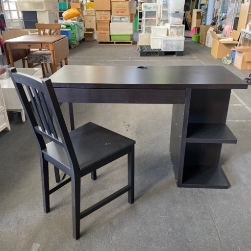 IKEA パソコンデスク　横120cm 奥行き50cm 高さ75cm おしゃれ　一人暮らし　格安