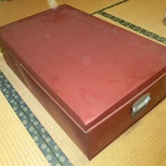 昭和レトロ アンティーク鋼板製衣装ケース トタンブリキ　１