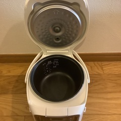 TIGER 3合炊き炊飯器（しゃもじ付）の画像