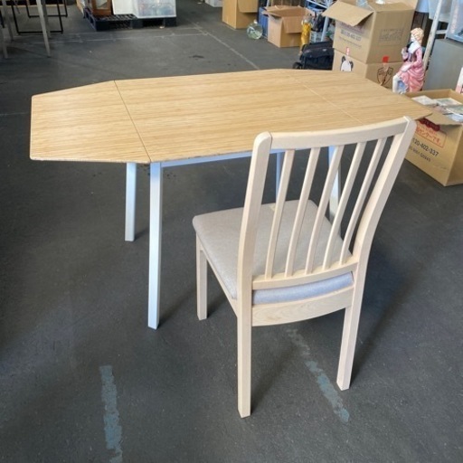 バタフライテーブル　伸縮式　食卓セット　横138cm 縮小時73cm 奥行80cm 高さ73cm