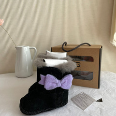 UGG ベビームートンブーツ