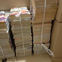 【無料で差し上げます】ダンボール約10箱分の画像
