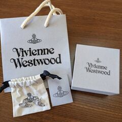 ヴィヴィアンウエストウッドのピアス