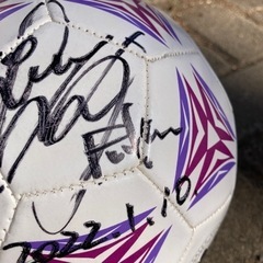 サッカーボール　福西崇史選手サイン入りの画像