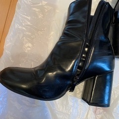 WEGO ショートブーツ　黒　23.5の画像