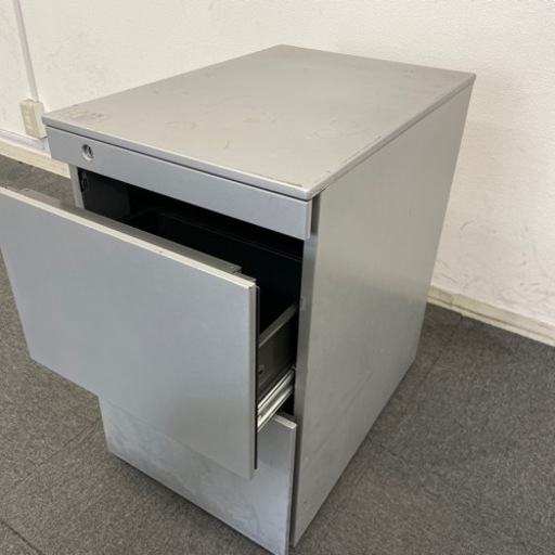 オフィス家具　キャビネ