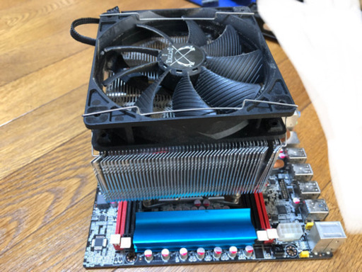 Intel xeon E5-2640v2 2.6GHz 6コア 12スレッド