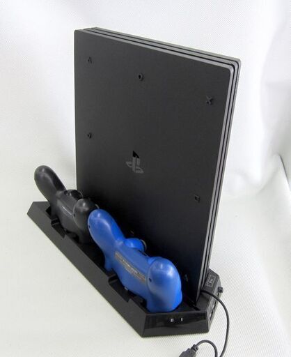 PS4 Pro コントローラー2個 CUH-7100B 1TB 初期化済＆動作OK 冷却ファン付きスタンド/充電スタンド プレステ4 プレイステーション4 札幌 北20条店