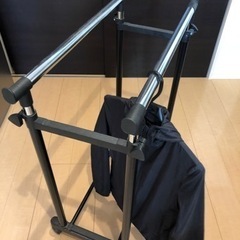 ハンガーラックの画像