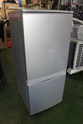 SHARP 17年式 SJ-D14C-S 137L 冷蔵庫 エリア格安配達 単身サイズ 2*5