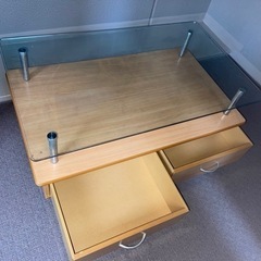 今だけ処分大特価　リビング　ガラスローテーブル　引き出し付の画像