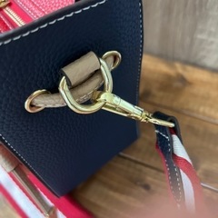 【美品】2way ショルダーバッグ　ネイビー×レッド　バッグの画像