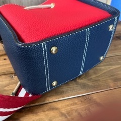 【美品】2way ショルダーバッグ　ネイビー×レッド　バッグの画像