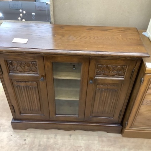 【トレファク摂津店 】 アンティークミドルキャビネットが入荷致しました！