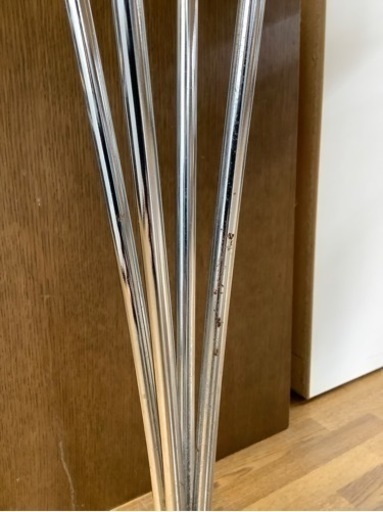 Fritz Hansen（フリッツハンセン）スーパー円テーブル　キズ・サビ有