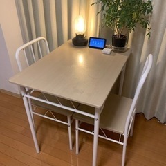 ダイニングテーブル2人掛け