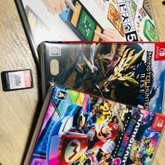 Nintendo Switch 本体 + ソフト4本他多数オマケ付き！の画像