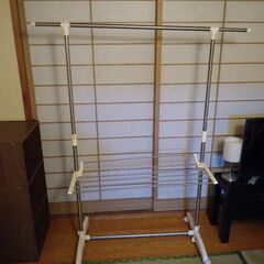 室内干し用ハンガーポール難あり
