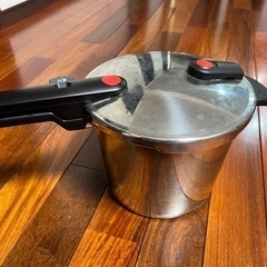 [1000円]Fissler圧力鍋